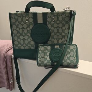 Coach Green Tote and Wallet Set
